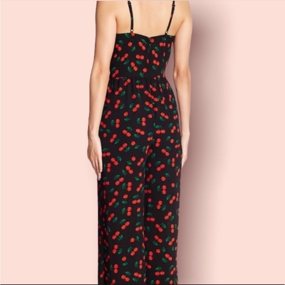 Romeo & Juliet Pinup girl jumpsuit - Picture 3 of 8